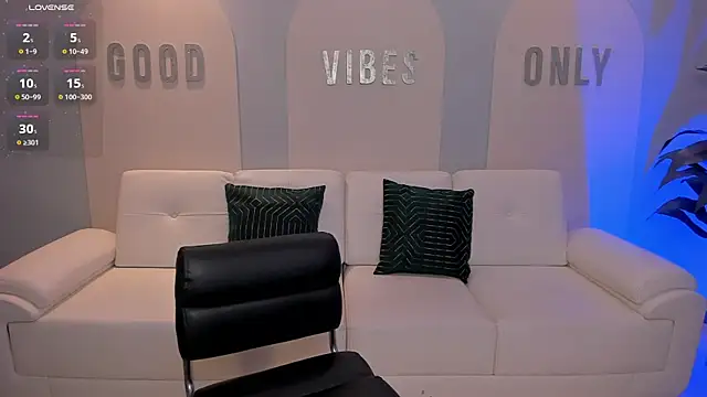 BeccaBaxter online show from 04/17/26, 12:19