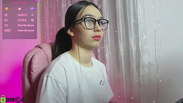 Arianahot777 online show from 02/07/25, 03:23