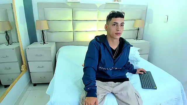 JhoanLeandro online show from 03/05/25, 04:34