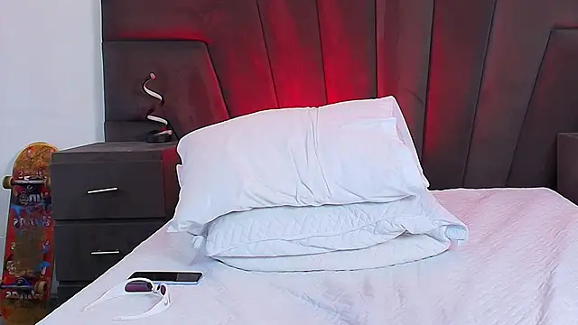 JhoanLeandro online show from 03/09/25, 10:52