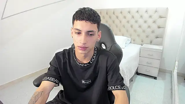 JhoanLeandro online show from 09/21/25, 05:42