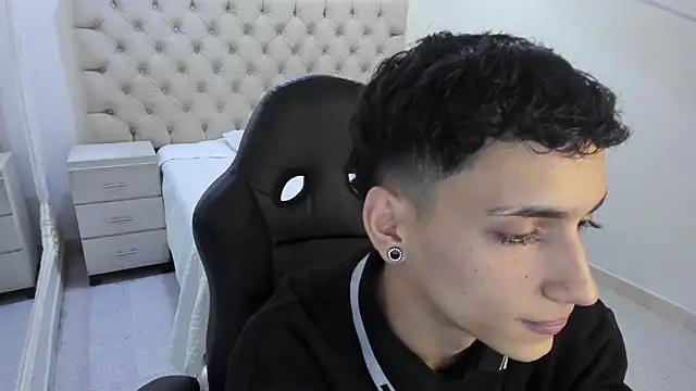 JhoanLeandro online show from 01/13/26, 04:51