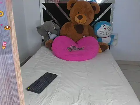 CatalinaSmith1 online show from 09/17/25, 11:17