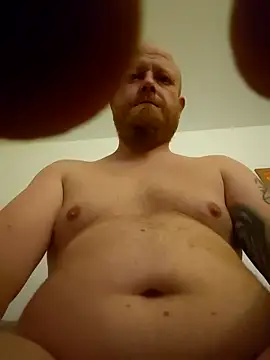 Snapshot of bouraktom6 chatting on 11/09/25, 10:52 bouraktom6 online show from 11/09/25, 10:52