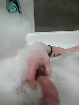 Snapshot of bouraktom6 chatting on 03/05/26, 06:04 bouraktom6 online show from 03/05/26, 06:04