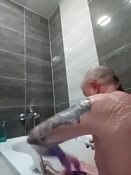 Snapshot of bouraktom6 chatting on 03/18/26, 07:55 bouraktom6 online show from 03/18/26, 07:55