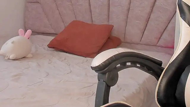 leahaltomm online show from 10/15/25, 07:47