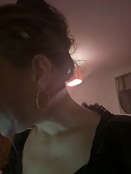 BambixoxUK online show from 02/03/25, 10:43