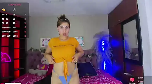 Snapshot of kimb3rly_ chatting on 02/07/25, 07:06 kimb3rly online show from 02/07/25, 07:06