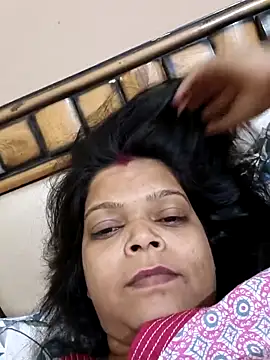 Snapshot of Babybird chatting on 02/19/25, 06:10 Babybird online show from 02/19/25, 06:10