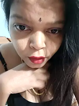 Snapshot of Babybird chatting on 03/07/25, 05:38 Babybird online show from 03/07/25, 05:38