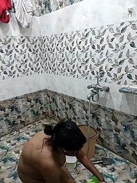 Snapshot of Babybird chatting on 09/19/25, 10:16 Babybird online show from 09/19/25, 10:16