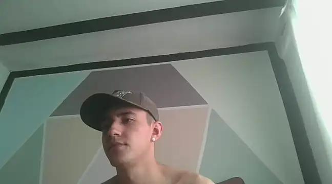 Snapshot of daimon_king05 chatting on 01/31/25, 01:56 daimon king05 online show from 01/31/25, 01:56