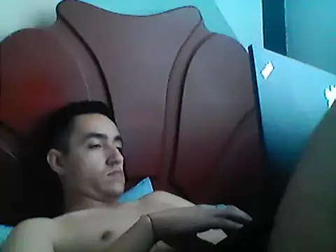 Snapshot of daimon_king05 chatting on 03/07/25, 04:00 daimon king05 online show from 03/07/25, 04:00