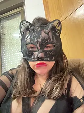 laarti online show from 12/22/25, 09:17