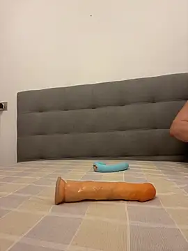 laarti online show from 02/10/26, 03:27