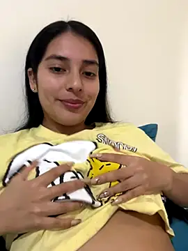 Snapshot of ariana_sweet87 chatting on 11/13/25, 07:02 ariana sweet87 online show from 11/13/25, 07:02