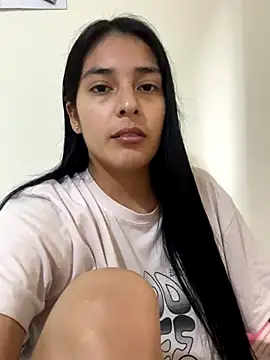 Snapshot of ariana_sweet87 chatting on 11/29/25, 06:11 ariana sweet87 online show from 11/29/25, 06:11