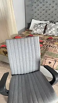 Snapshot of Marce_777 chatting on 12/20/25, 12:29 Marce 777 online show from 12/20/25, 12:29