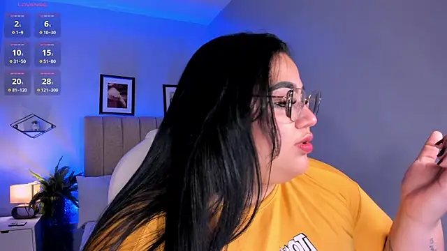 Snapshot of _michel_bbw chatting on 04/08/26, 03:06 michel bbw online show from 04/08/26, 03:06