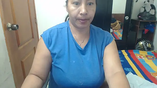 Snapshot of Siblleyx chatting on 04/06/26, 10:33 Siblleyx online show from 04/06/26, 10:33