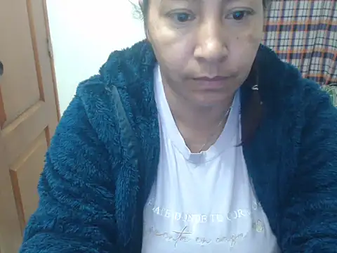 Snapshot of Siblleyx chatting on 04/21/26, 12:34 Siblleyx online show from 04/21/26, 12:34