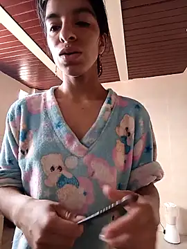 Ariell Kieran online show from 03/09/25, 04:33