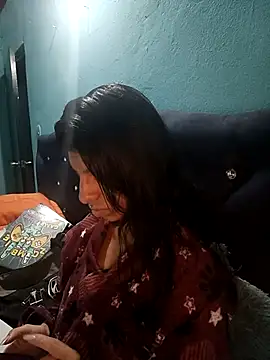 Ariell Kieran online show from 10/25/25, 07:38