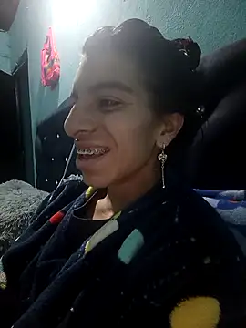 Snapshot of Ariell_Kieran chatting on 11/08/25, 11:36 Ariell Kieran online show from 11/08/25, 11:36