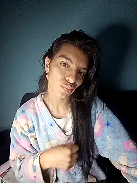 Snapshot of Ariell_Kieran chatting on 11/21/25, 03:16 Ariell Kieran online show from 11/21/25, 03:16