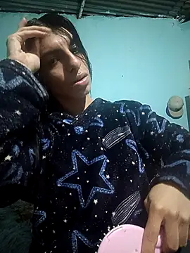 Snapshot of Ariell_Kieran chatting on 11/30/25, 03:21 Ariell Kieran online show from 11/30/25, 03:21