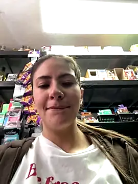 Andrea18 blonde online show from 10/24/25, 02:02