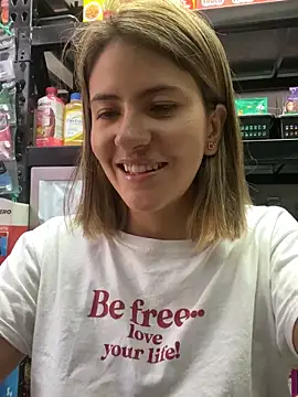 Andrea18 blonde online show from 11/25/25, 03:23