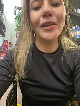 Andrea18 blonde online show from 04/16/26, 03:02