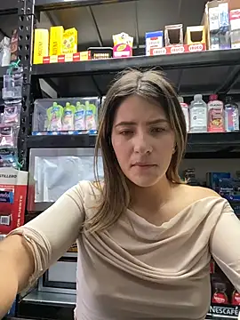Andrea18 blonde online show from 05/07/26, 08:47