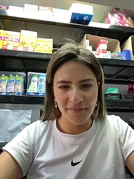 Andrea18 blonde online show from 06/02/26, 09:28