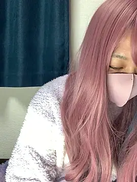 Snapshot of PINO_pino_01 chatting on 12/18/25, 05:08 PINO pino 01 online show from 12/18/25, 05:08