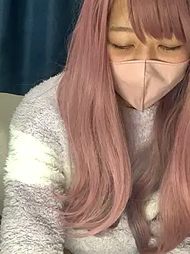 Snapshot of PINO_pino_01 chatting on 12/21/25, 05:42 PINO pino 01 online show from 12/21/25, 05:42