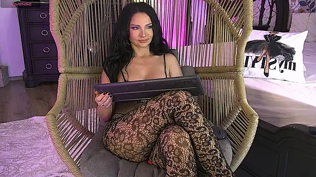 Amber Luna online show from 03/13/25, 12:35