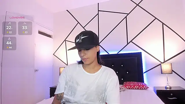 Liiam smith  online show from 03/17/25, 12:14