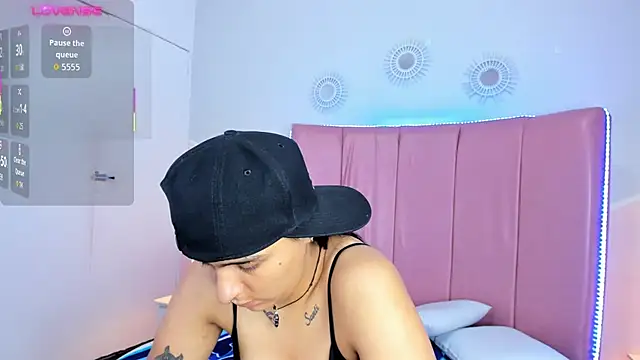 Liiam smith  online show from 12/02/25, 02:01