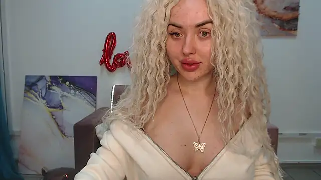 MissisCaty online show from 02/08/25, 03:41