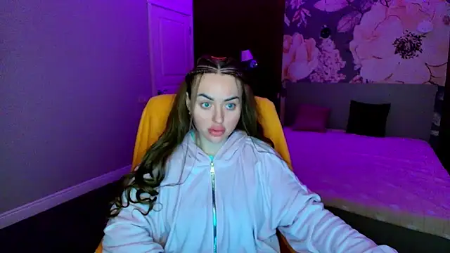 MissisCaty online show from 04/16/26, 01:39