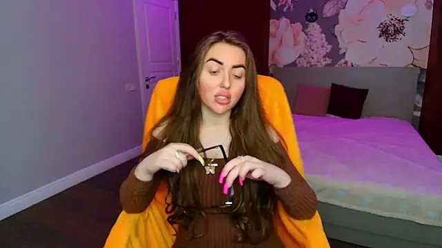 MissisCaty online show from 05/19/26, 01:56