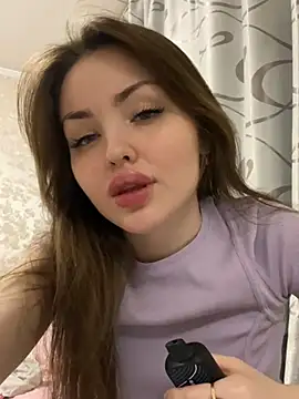 Snapshot of Lora_Rosee chatting on 03/11/25, 07:14 Lora Rosee online show from 03/11/25, 07:14