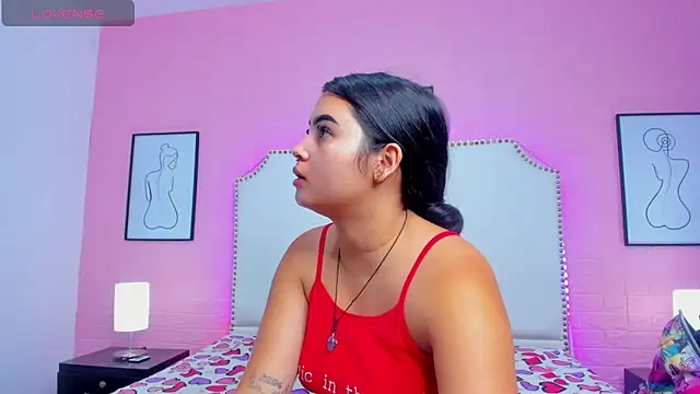  Emma whiitee  online show from 11/15/25, 12:34