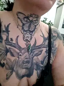 CannabisQueenn online show from 11/12/25, 07:20