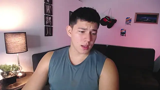 Snapshot of JamesCr_ chatting on 02/25/26, 12:42 JamesCr online show from 02/25/26, 12:42