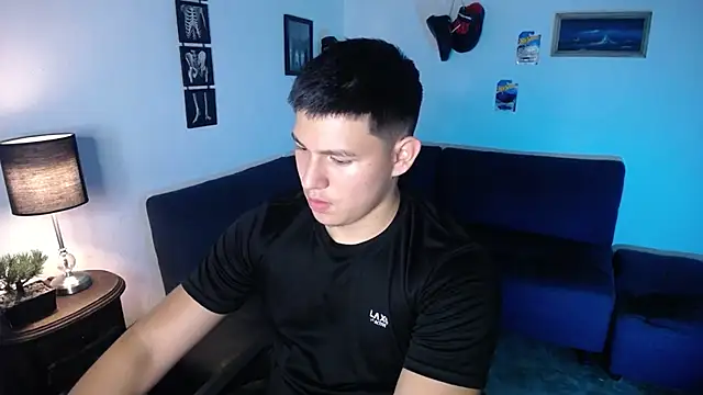 Snapshot of JamesCr_ chatting on 04/08/26, 11:16 JamesCr online show from 04/08/26, 11:16