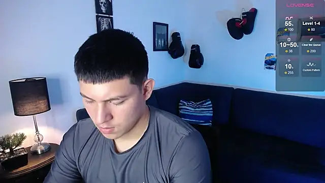 Snapshot of JamesCr_ chatting on 04/15/26, 02:13 JamesCr online show from 04/15/26, 02:13